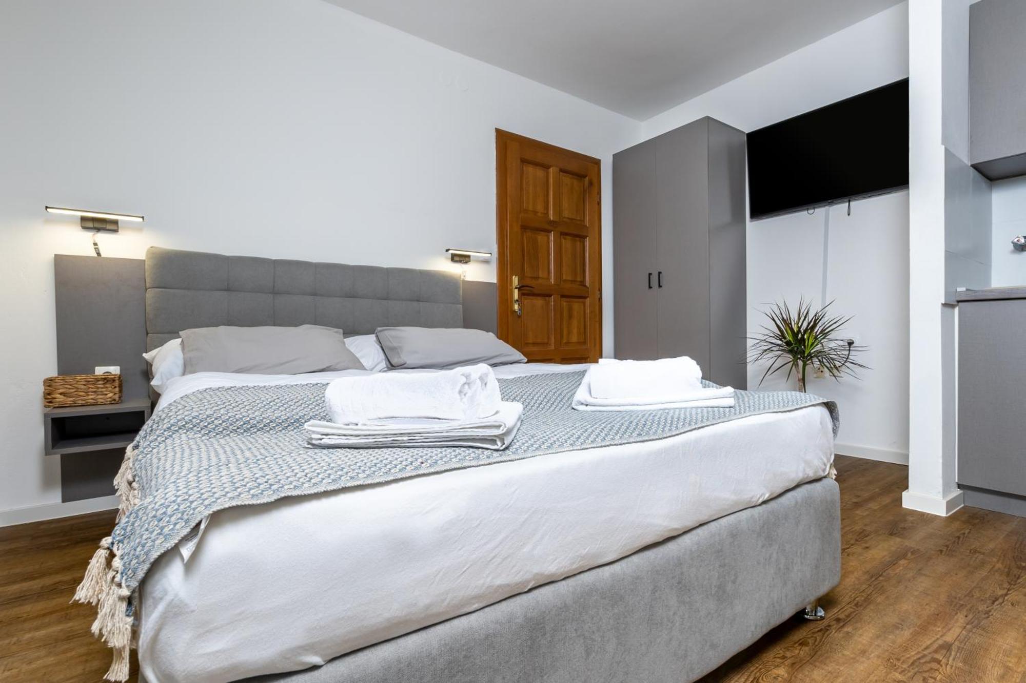 Apartments Dida Sime Starigrad Paklenica Exteriér fotografie