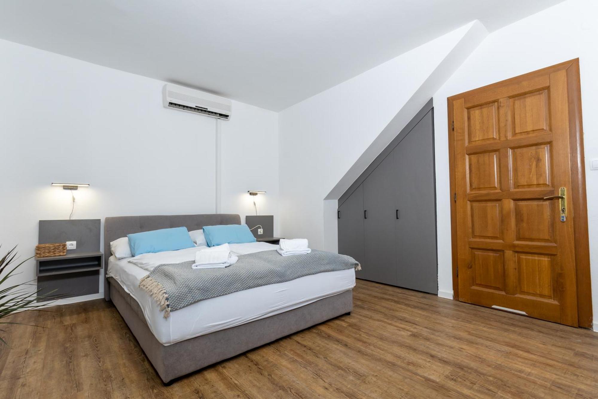 Apartments Dida Sime Starigrad Paklenica Exteriér fotografie